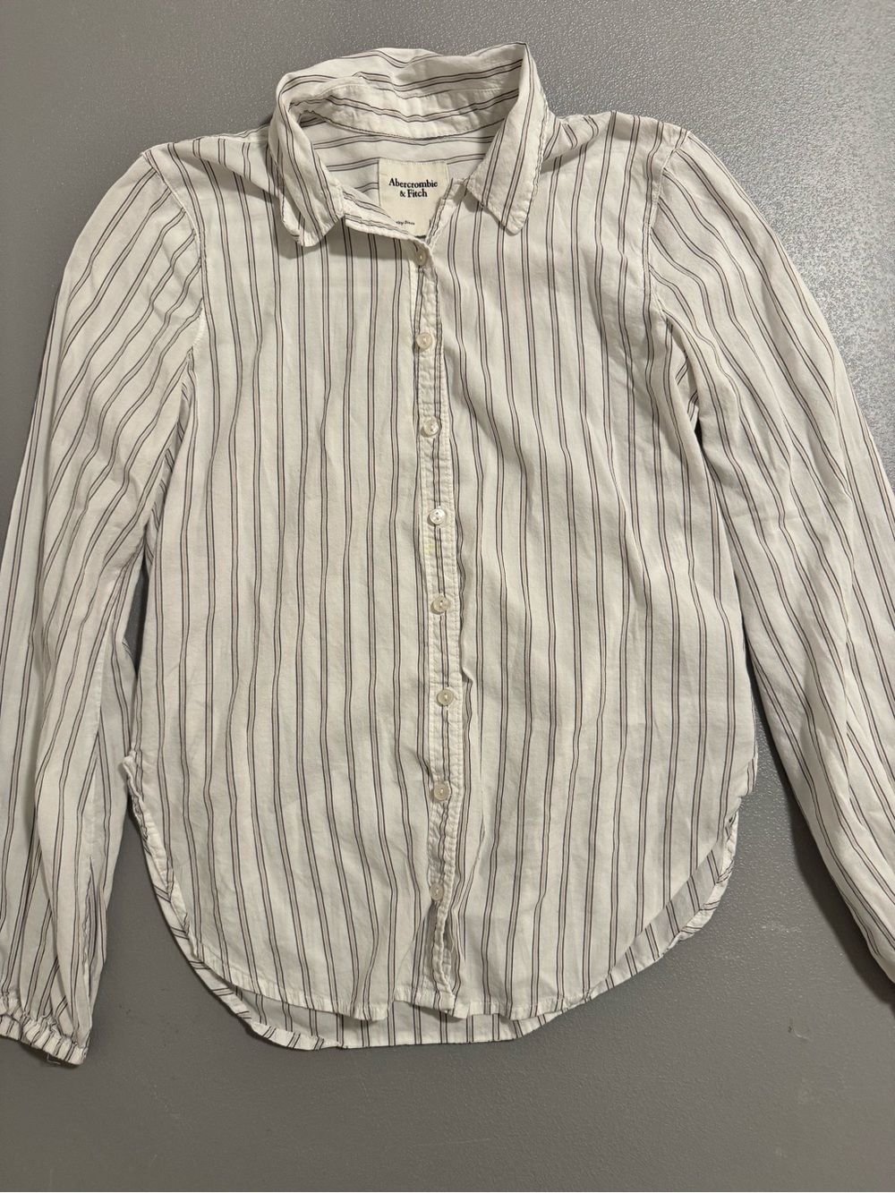 Abercrombie & Fitch White Gray Stripes Soft Thin Button-Down Top Shirt Blouse S